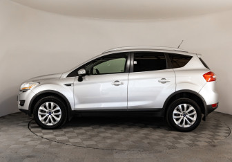 Подержанный автомобиль Ford Kuga 2011 года (8 фото)