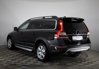 Подержанный автомобиль Volvo XC70 2015 года (7 фото)