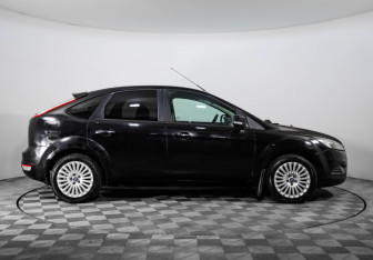 Подержанный автомобиль Ford Focus Hatchback 2011 года (61 фото)