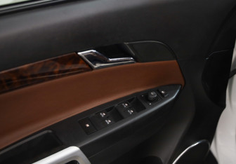 Подержанный автомобиль Opel Antara 2014 года (22 фото)