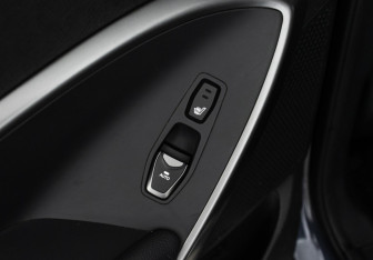 Подержанный автомобиль Hyundai Santa Fe 2013 года (22 фото)