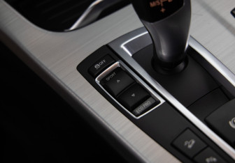 Подержанный автомобиль BMW X3 2015 года (20 фото)