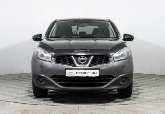 Подержанный автомобиль Nissan Qashqai+2 2012 года (2 фото)
