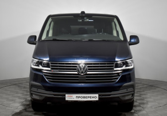 Подержанный автомобиль Volkswagen Caravelle 2020 года (2 фото)