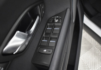 Подержанный автомобиль Land Rover Range Rover Evoque 2014 года (19 фото)