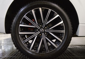 Подержанный автомобиль Changan UNI-K 2023 года (9 фото)