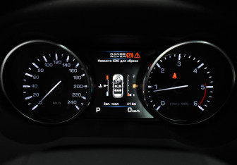 Подержанный автомобиль Land Rover Range Rover Evoque 2012 года (20 фото)