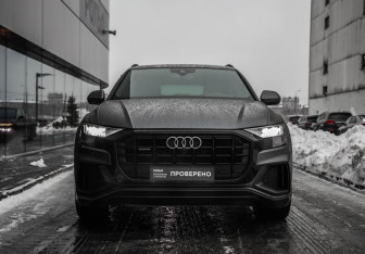 Подержанный автомобиль Audi Q8 2019 года (3 фото)