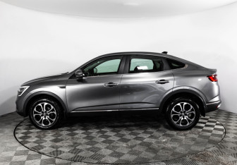 Подержанный автомобиль Renault Arkana 2021 года (9 фото)