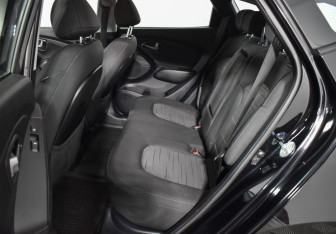 Подержанный автомобиль Hyundai ix35 2014 года (11 фото)