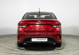 Подержанный автомобиль Kia Rio Sedan 2018 года (6 фото)