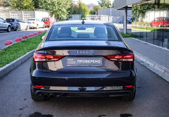 Подержанный автомобиль Audi A3 Sedan 2017 года (6 фото)