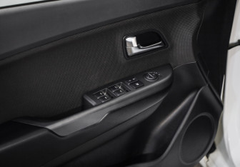 Подержанный автомобиль Kia Rio Sedan 2016 года (16 фото)