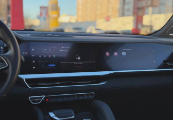 Подержанный автомобиль Geely Monjaro 2024 года (17 фото)