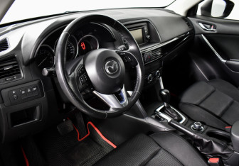 Подержанный автомобиль Mazda CX-5 2015 года (9 фото)