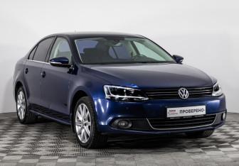 Подержанный автомобиль Volkswagen Jetta Sedan 2011 года (3 фото)
