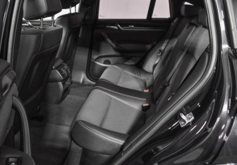 Подержанный автомобиль BMW X4 2015 года (11 фото)