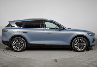 Подержанный автомобиль Voyah Free 2023 года (4 фото)