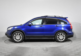 Подержанный автомобиль Honda CR-V 2008 года (8 фото)