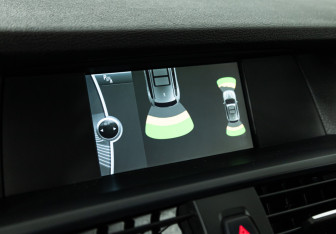Подержанный автомобиль BMW X3 2014 года (15 фото)