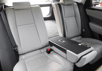 Подержанный автомобиль Land Rover Range Rover Velar 2018 года (32 фото)