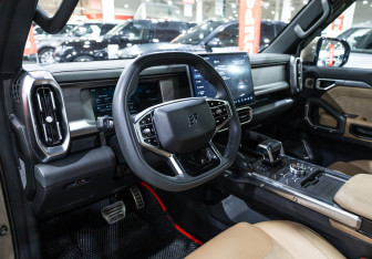 Подержанный автомобиль Jetour T2 2024 года (13 фото)