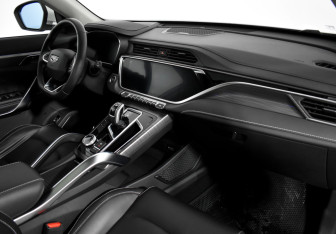 Подержанный автомобиль Geely Atlas Pro 2022 года (14 фото)