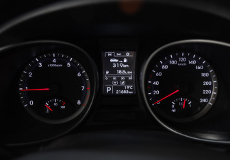 Подержанный автомобиль Hyundai Santa Fe 2013 года (13 фото)