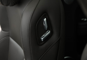 Подержанный автомобиль LiXiang L9 2024 года (28 фото)