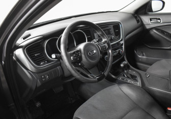 Подержанный автомобиль Kia Optima Sedan 2015 года (9 фото)