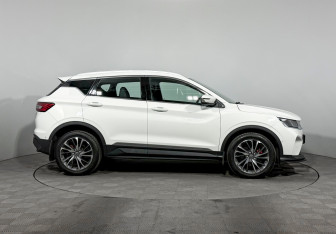 Подержанный автомобиль Geely Coolray 2021 года (4 фото)