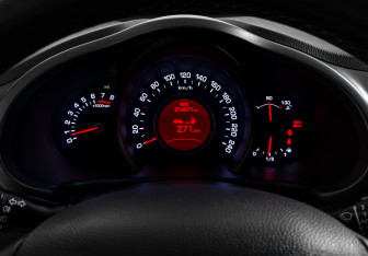 Подержанный автомобиль Kia Sportage 2011 года (17 фото)