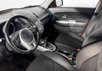 Подержанный автомобиль Kia Soul 2013 года (9 фото)