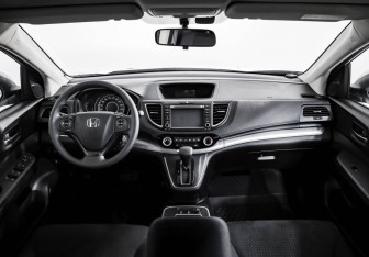 Подержанный автомобиль Honda CR-V 2015 года (9 фото)