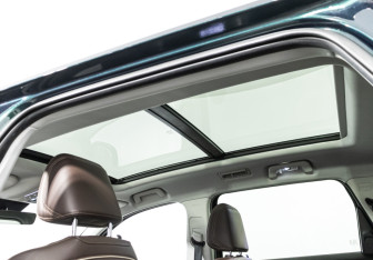 Подержанный автомобиль Exeed VX 2023 года (15 фото)