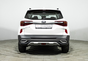Подержанный автомобиль Kia Seltos 2020 года (6 фото)