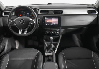 Подержанный автомобиль Renault Arkana 2020 года (13 фото)