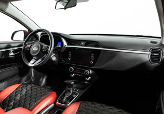 Подержанный автомобиль Kia Rio Sedan 2020 года (9 фото)
