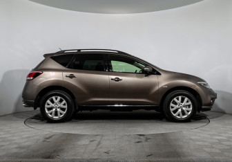Подержанный автомобиль Nissan Murano Suv 2015 года (4 фото)