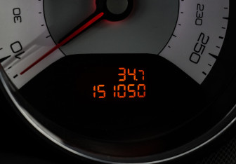 Подержанный автомобиль Peugeot 308 Hatchback 2011 года (18 фото)