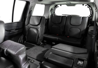 Подержанный автомобиль Nissan Pathfinder 2010 года (20 фото)