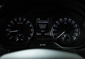 Подержанный автомобиль Skoda Octavia Liftback 2016 года (12 фото)