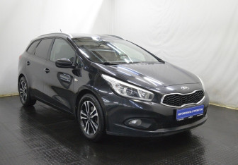 Подержанный автомобиль Kia Ceed Wagon 2013 года (3 фото)