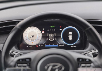 Подержанный автомобиль Hyundai Tucson 2022 года (15 фото)