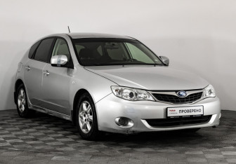 Подержанный автомобиль Subaru Impreza Hatchback 2008 года (3 фото)