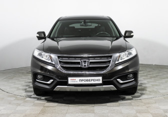 Подержанный автомобиль Honda Crosstour 2014 года (2 фото)