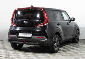 Подержанный автомобиль Kia Soul 2020 года (6 фото)
