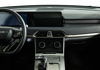 Подержанный автомобиль Exeed TXL 2023 года (14 фото)