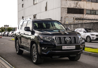 Подержанный автомобиль Toyota Land Cruiser Prado 2018 года (5 фото)