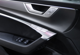 Подержанный автомобиль Audi A6 Sedan 2021 года (20 фото)